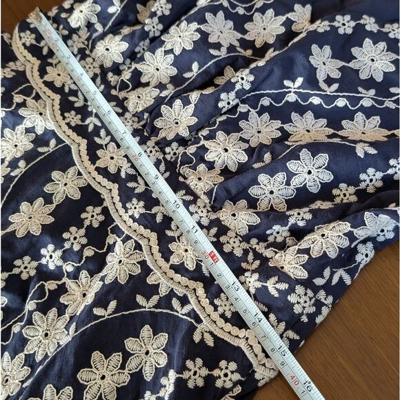 Sézane Ilona Navy Floral Print Embroidered V-neck Mini Dress, size 40/L - Picture 8 of 11